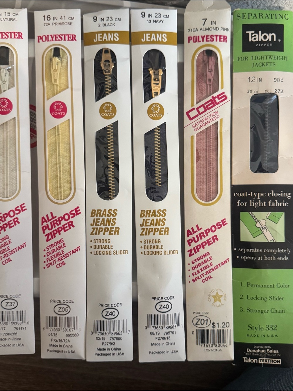 Bundle of 5 zippers